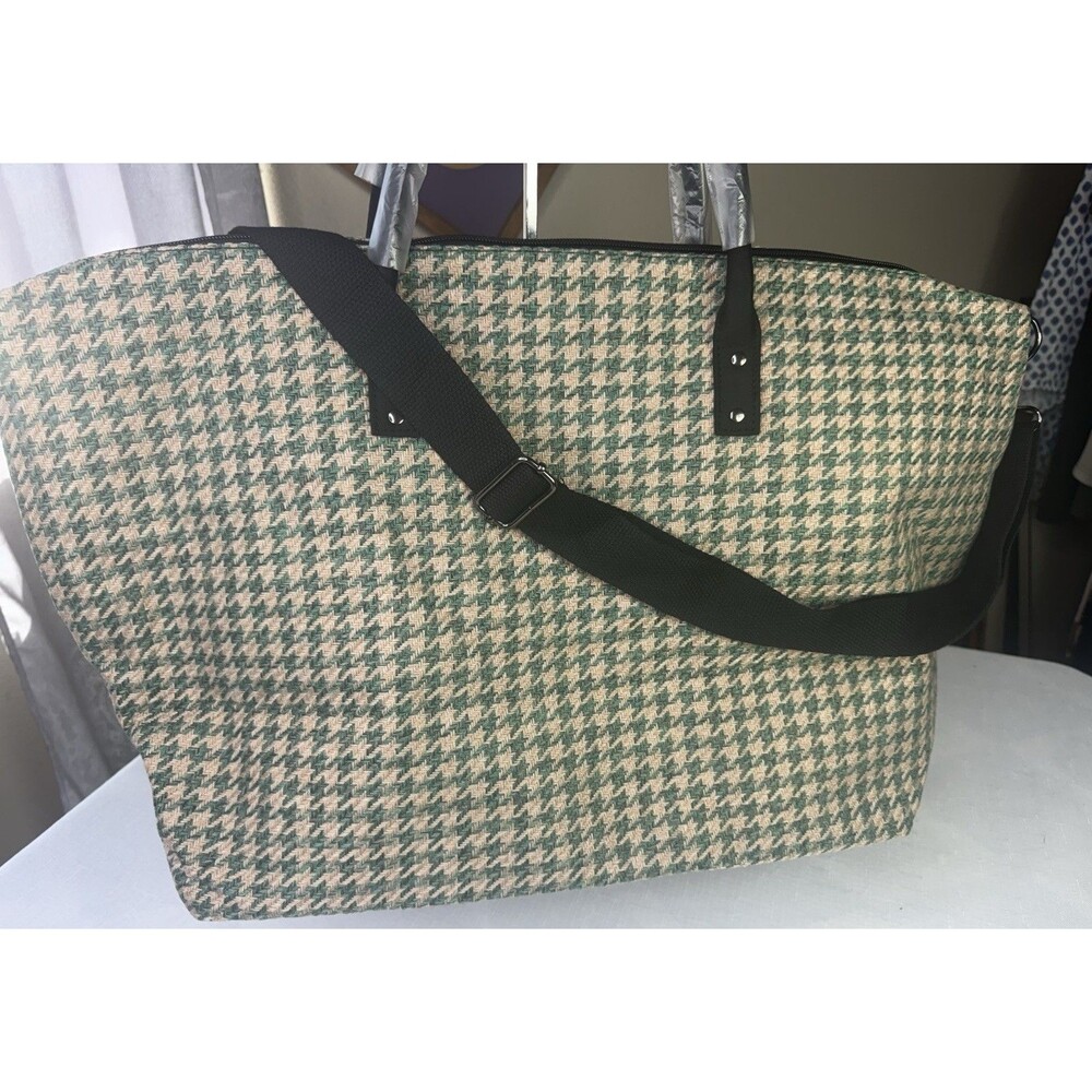 Lulu Dharma Houndstooth Weekender Bag Crossbody Strap Green Tan LDW32G1OS - Picture 2 of 9